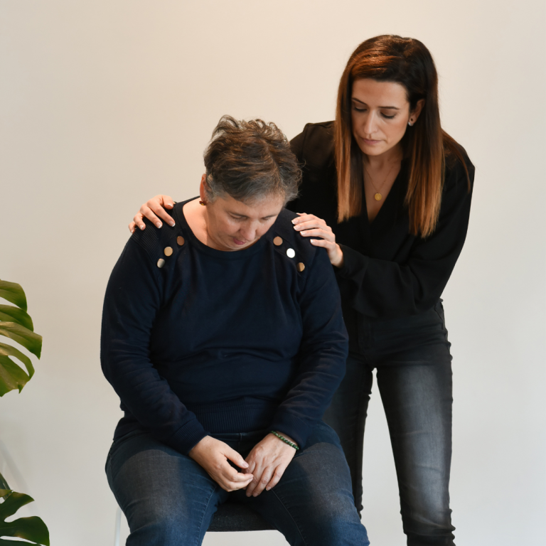découvrez l'hypnose régressive, une méthode fascinante qui permet d'explorer les mémoires passées et d'accéder à des expériences profondes pour favoriser la guérison émotionnelle. plongez dans cet univers et transformez votre compréhension de vous-même.