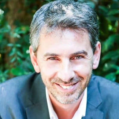 découvrez l'hypnose régressive à lyon, une approche thérapeutique innovante qui permet d'explorer votre inconscient pour comprendre et résoudre des problématiques émotionnelles. grâce à des séances personnalisées, retrouvez sérénité et épanouissement. contactez nos professionnels pour un accompagnement sur mesure.