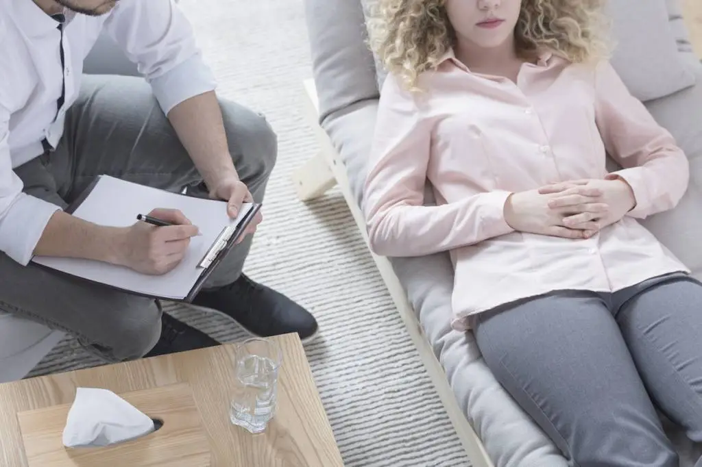 découvrez comment l'hypnose peut vous aider à surmonter l'anxiété et retrouver une sérénité intérieure. explorez des techniques efficaces et des témoignages pour lutter contre le stress au quotidien.